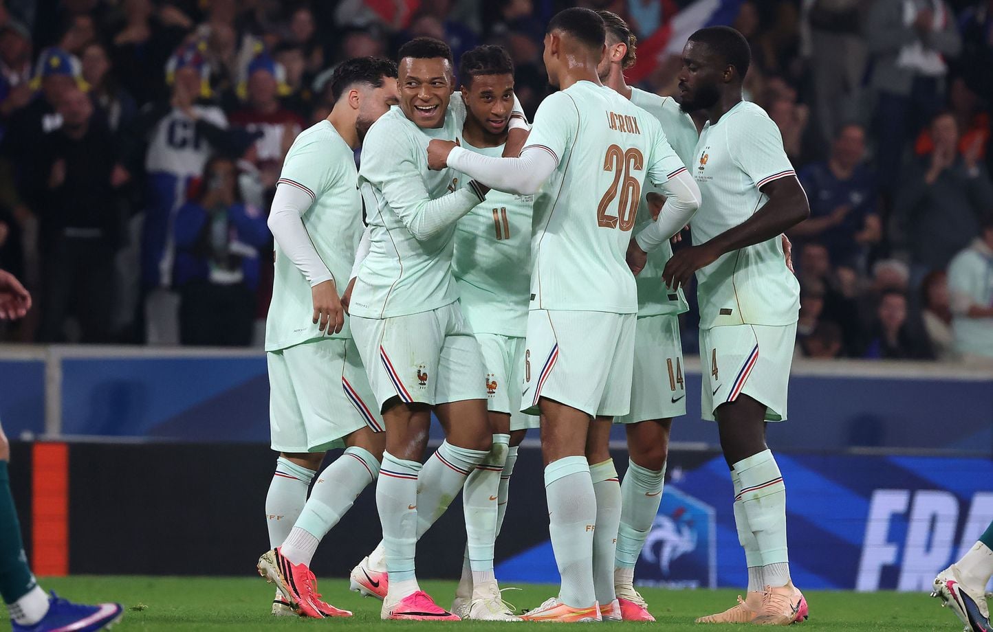 “Hay señales”… ¿Y si los ‘bleus’ supieran de antemano que llegarán lejos en este Mundial? “Hay señales”… ¿Y si los ‘bleus’ supieran de antemano que llegarán lejos en este Mundial?